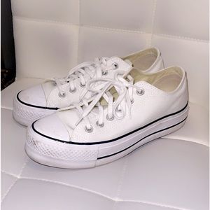 Women’s platform Converse